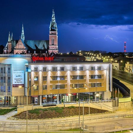 Qubus Hotel Kielce Extérieur photo