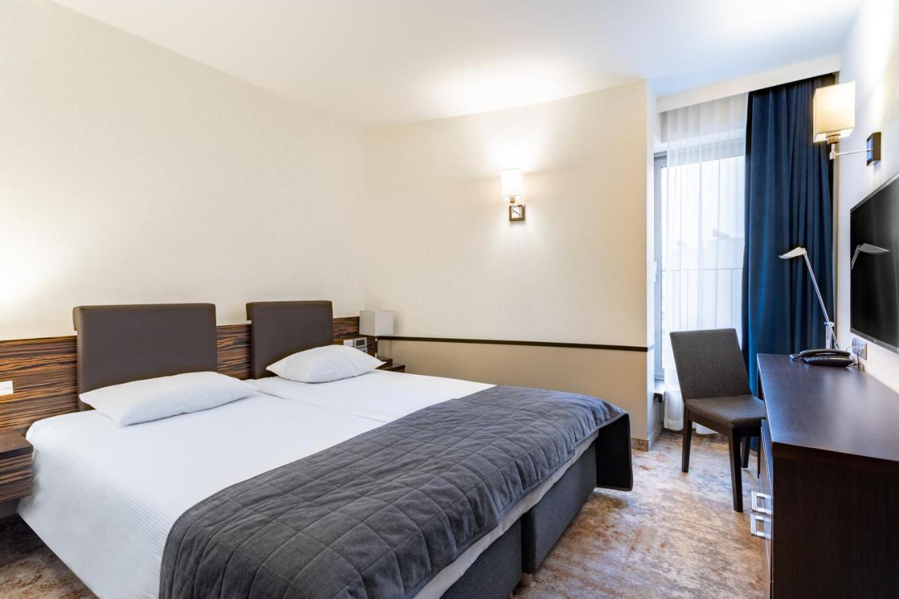 Qubus Hotel Kielce Extérieur photo